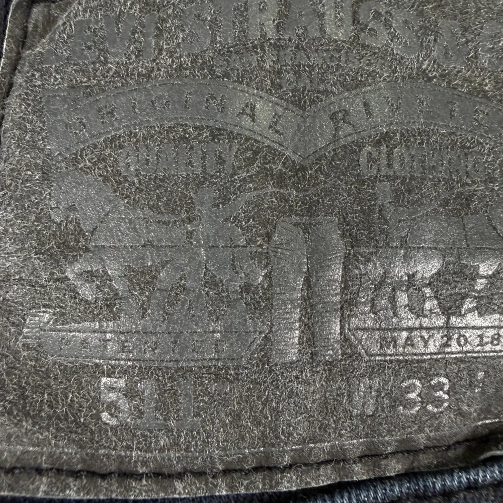 Levi's Jeans Mens 33x32 (Fits 32x29) 511 Slim Fit Dark Blue Denim EUC
